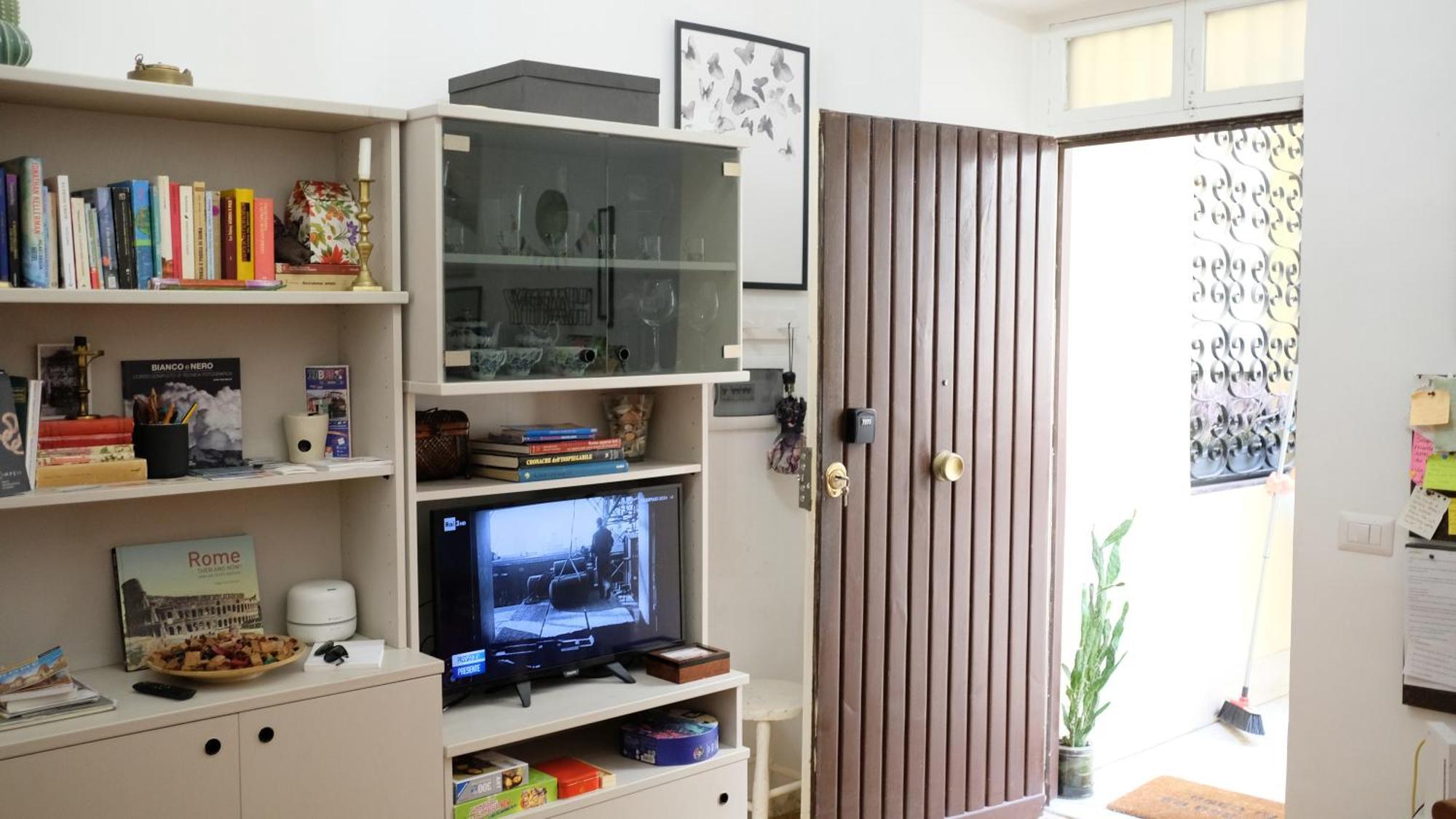 New, True-stevere Amazing Double Bed For 5 Pax Roma
